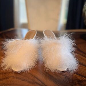 MICHAEL KORS RUNWAY "CHARMAINE" Feather Heels - Size 37